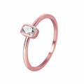 Anillo minimalista de oro rosa con circonita rectangular en engaste de bisel - Oro Rosa Circón