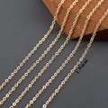 Détail montrant des chaînes croisées en O plaquées or 18 carats de 1,9 mm de large - 1.9mm / Chaîne Maille Forçat (C25907) / 3 Mètres / Or 18K