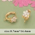 Ciondoli a fiore in oro 18K con zirconi incastonati per creazione gioielli fai-da-te - Stile Fiore Cinque Petali e Foglia (MC8704A)