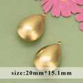 Gepolijste gouden druppel hanger met ring 20x15,1mm op bloemige achtergrond - Gepolijste Waterdruppel (ME6006)