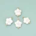Set of four handmade white pearl flower pendants with gold plating and zircon centers - 01S White (ME03) - Set of 2 (With Artificial Pearl/Zirconia)