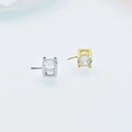 Classic round 4-prong stud earrings in gold and silver finish with sparkling stones - Small Model (3.2mm) / Gold
