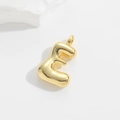 Detail of a 3D bubble letter E pendant with polished gold finish and balloon style design - Letter E