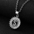 Collana in argento con ciondolo a lettera S circolare decorata con zirconi lucidi - Lettera S Argento Solo Pendente (Senza Catena)