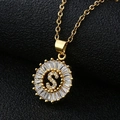 Collana con ciondolo rotondo dorato lettera S circondata da zirconi cubici scintillanti - Lettera S Oro Solo Pendente (Senza Catena)