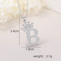 Détail du pendentif couronne lettre B en argent avec pavé de zircons et dimensions - Pendentif Couronne Lettre B Argenté / Argent