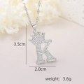 Vue macro du pendentif lettre K avec couronne montrant 3,5cm de haut et détails en zircone - Pendentif Couronne Lettre K Argenté / Argent