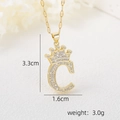 Détails du pendentif lettre C couronnée avec dimensions 3,3 cm x 1,6 cm en or - Pendentif Couronne Lettre C Doré / Or
