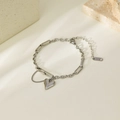 Silbernes Herzanhänger-Armband mit rechteckiger Gliederkette und verstellbarer Schließe - Silbernes Herzarmband (HC98)