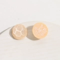 Water ripple circular resin shoe buckles in beige faceted and orange frosted finish - Hammered Faceted Style / Beige