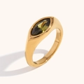 Anillo de sello minimalista bañado en oro de 18K con circón verde de corte marquesa - US 6 / Dorado Verde