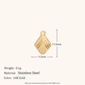Spécifications détaillées de taille pour le pendentif en acier inoxydable plaqué or 14K - Mini Pièce en Losange Rayée