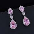 Boucles d'oreilles pendantes en zircon rose en forme de goutte avec placage en argent - Rose