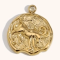 Colgante zodiacal de acero inoxidable chapado en oro 18K con relieve de caballo - Capricornio