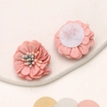 Detail der 3 cm weichen rosa Gänseblümchen-Stoffblume für DIY-Haarspangen und Zubehör - Rosa