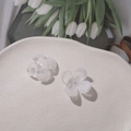 Translucent white acrylic flower petal beads with marble texture for DIY hair pins - 1 Piece / Clear White