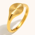 Classic 18K gold plated stainless steel signet ring with radial sunray pattern engraving - US 6 / Sunburst Round Ring