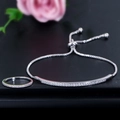 Set gioielli in argento con zirconi composto da bracciale regolabile e anello sottile - Taglia 6 / Argento