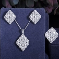 Elegante zilveren sieradenset met marquise-zirkonia ketting, oorbellen en ring in display - Maat 6 / Ketting Oorbellen Ring 3-Delige Set / Wit