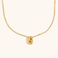 Collar de acero inoxidable chapado en oro 18K con colgante de letra G hueca minimalista - Letra G / Dorado