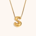 Collana minimalista in acciaio inossidabile placcato oro 18K con ciondolo a lettera S bombata - Oro-S