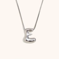 Collana con ciondolo lettera E a palloncino 3D in argento con catena a scatola - Colore Acciaio-E