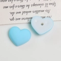 Détails de perles cœur en acrylique bleu ciel mat avec trou pour création de bijoux DIY - 1 Pièce / Bleu Ciel