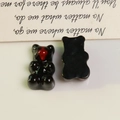 Macro shot of resin bear charms with red hearts for DIY jewelry and hair accessories - Half Drilled / Black Red