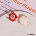 Macro detail of scary monster eyeball pendant showing realistic 3D resin texture and size - Fleshy Petal Eyeball (No. 4)