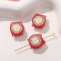 Detail van rode matte wekker-kralen met fonkelende strassteentjes voor DIY-sieraden maken - 1 Stuk / Rood