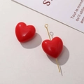 Perla cuore in resina rossa con perno in metallo dorato per creazione gioielli fai da te - Rosso