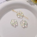 Détail de perles de fleurs à cinq pétales irisées pour la création de bijoux DIY - 1 Pièce / Blanc