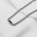 Minimalist silver cuban chain necklace with black oval shell inlay detail - Black Mother of Pearl Necklace (DG-XL00195) / Silver