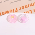 Detalle de dijes de resina rosa con pedrería de corazón para pinzas de cabello DIY - Rosa