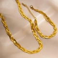 Détail de l'ensemble chaîne tressée dorée comprenant un collier et un bracelet à fermoir - Collier Doré (0091GS)