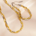 Détail d'un ensemble de bijoux tressés tricolores en acier inoxydable avec fermoir - Collier de Couleur Mixte (0091)