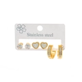 Dettaglio di tre paia di orecchini in acciaio inossidabile dorato con cuori e zirconi - Set Cuore Bianco (E1001-White)
