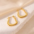 Orecchini geometrici irregolari dorati a forma di U con finitura lucida 18k - Stile a U Irregolare (0584)
