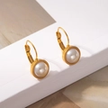 Eleganti orecchini vintage con perle finitura dorata e chiusura a monachella - Stile Piccolo