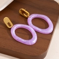 Boucles d'oreilles géométriques dorées avec pendentifs ovales marbrés violets sur bois - Pendentif Ovale Creux - Violet (1901)