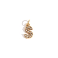 Macro-opname van 18k vergulde letter S hanger met handgezette witte zirkoonstenen - Letter S (JDB0321-S)