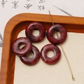 Makroansicht roter gefleckter Natursteinperlen in Donut-Form für Schmuck DIY - Tiefrot Schwarz Gemustert (Stil 2) / 1 Stück (20x20mm)