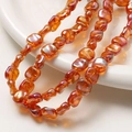 Gros plan de perles carrées en verre ambré irisé avec fini brillant pour bijoux DIY - 1 Fil (env. 60 perles) / 6# Orange dégradé