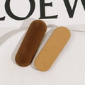 Barrettes à cheveux ovales en résine floquée marron sur fond texturé de style minimaliste - Marron
