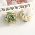 Fermaglio per capelli a rosa in tulle fatto a mano nei colori verde oliva e bianco - Verde
