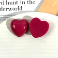 Glänzende beerenrosa herzförmige Harzanhänger für DIY-Ohrringe und Haarschmuck - Herzförmig / Rosenrot