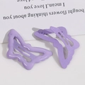 Detailansicht lila Schmetterlings-Haarspangen mit hohlem Design im praktischen 2er-Set - Lila