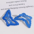 Details von blauen Schmetterling-Haarspangen mit glänzender und mattierter Oberfläche in Blau - Blau