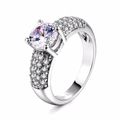 Vue détaillée du marquage 14K GP à l'intérieur de la bague en or rose avec zircon - US 9 / Plaqué Argent Zircone Blanche