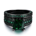 Double-layered black plated ring set with square emerald green zircon and pavé crystals - US 5 / Black Gold Green Zirconia